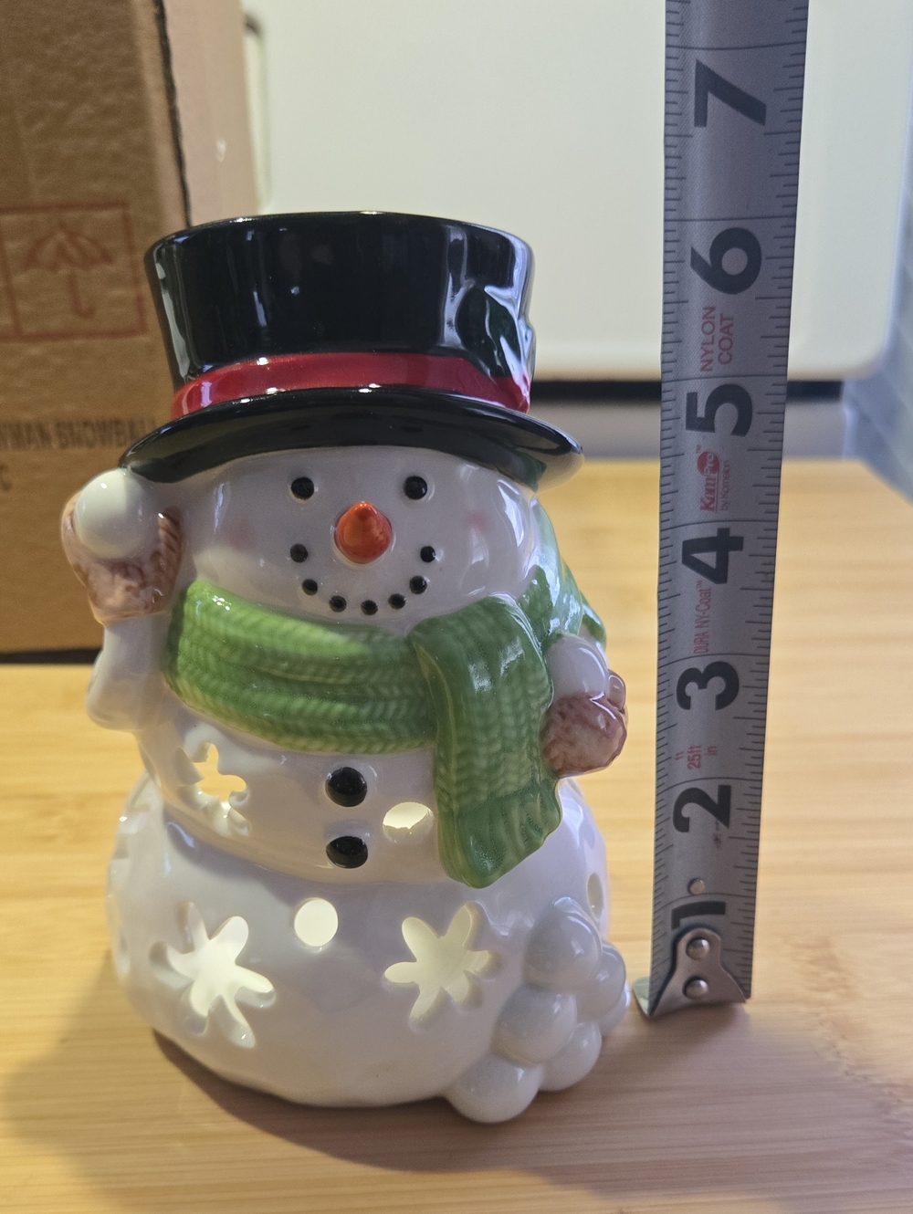 Yankee Candle Snowman Snowball Lantern w/ Black Hat, Green Scarf & Snowballs🕯 - Picture 7 of 9
